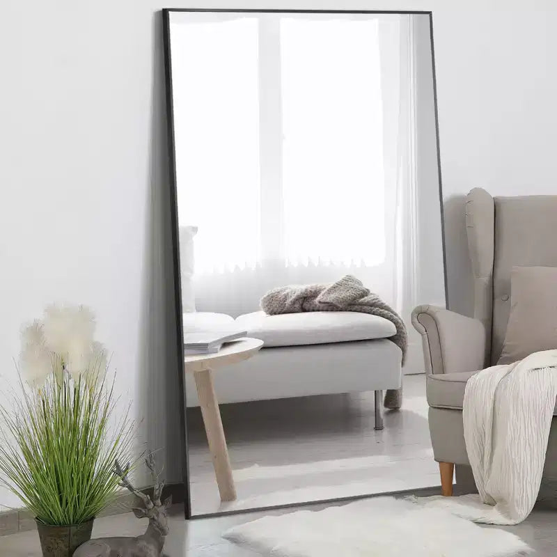 Miroir sur pied grande taille 71x32 encadré noir