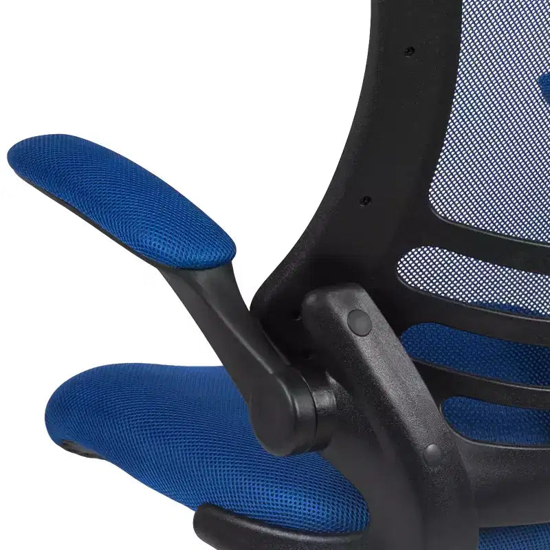 Chaise de bureau ergonomique mi-dossier en maille avec anneau repose-pieds et accoudoirs relevables