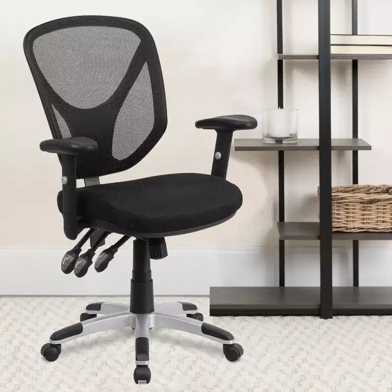 Chaise de bureau ergonomique pivotante multifonctionnelle en maille noire à dossier mi-haut - Accoudoirs